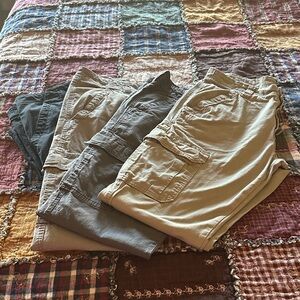 Bundle of 4 Pairs of Wrangler Men's Cargo Pants- 30x32